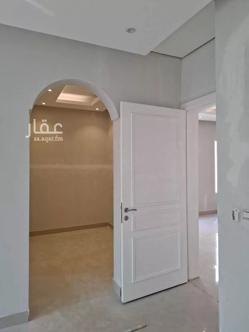 5 bedroom villa in Ash Shulah, Eastern Province 8