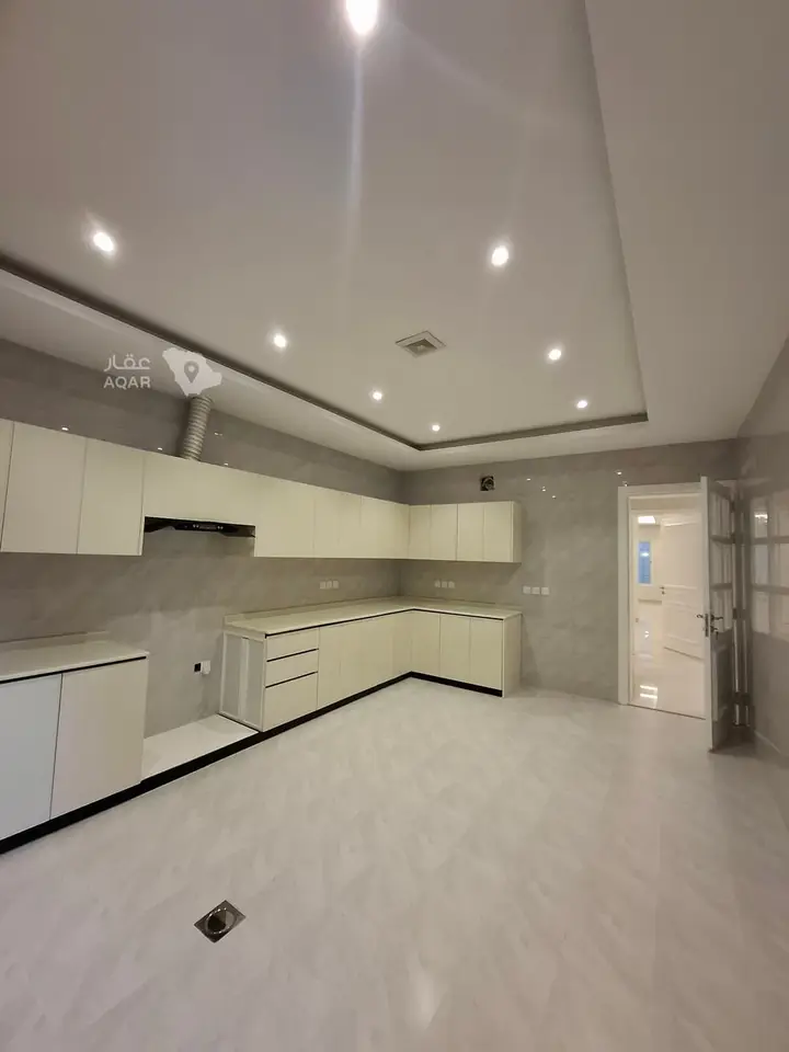 5 bedroom villa in Ash Shulah, Eastern Province 23