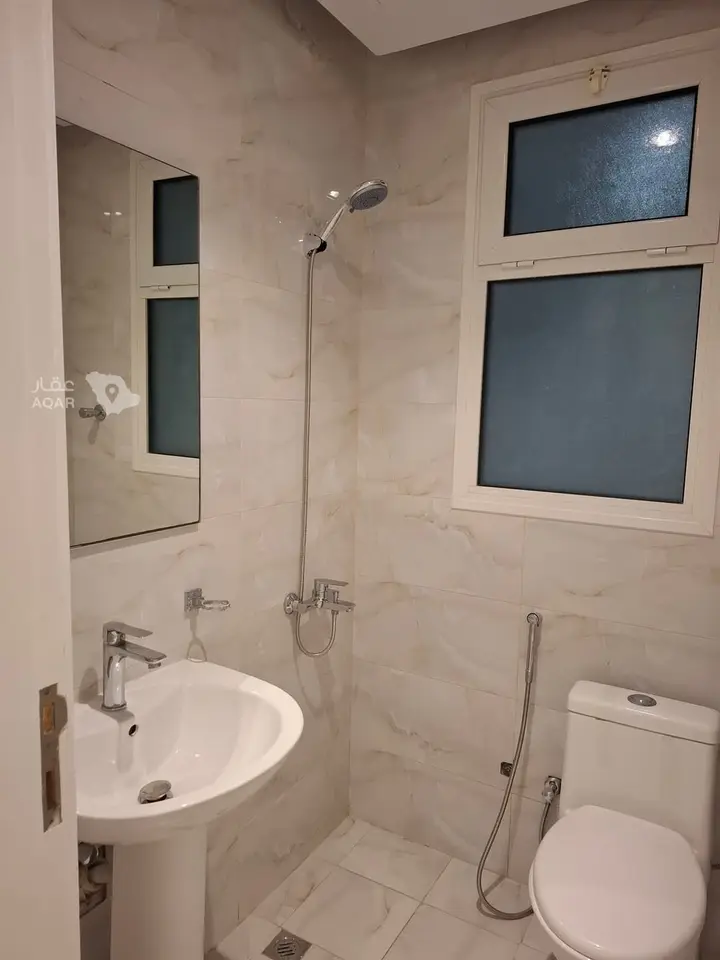 5 bedroom villa in Ash Shulah, Eastern Province 4