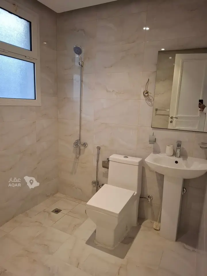 5 bedroom villa in Ash Shulah, Eastern Province 15