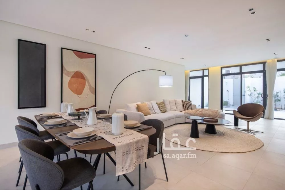 6 bedroom villa in Al Khuzama, Eastern Province 7