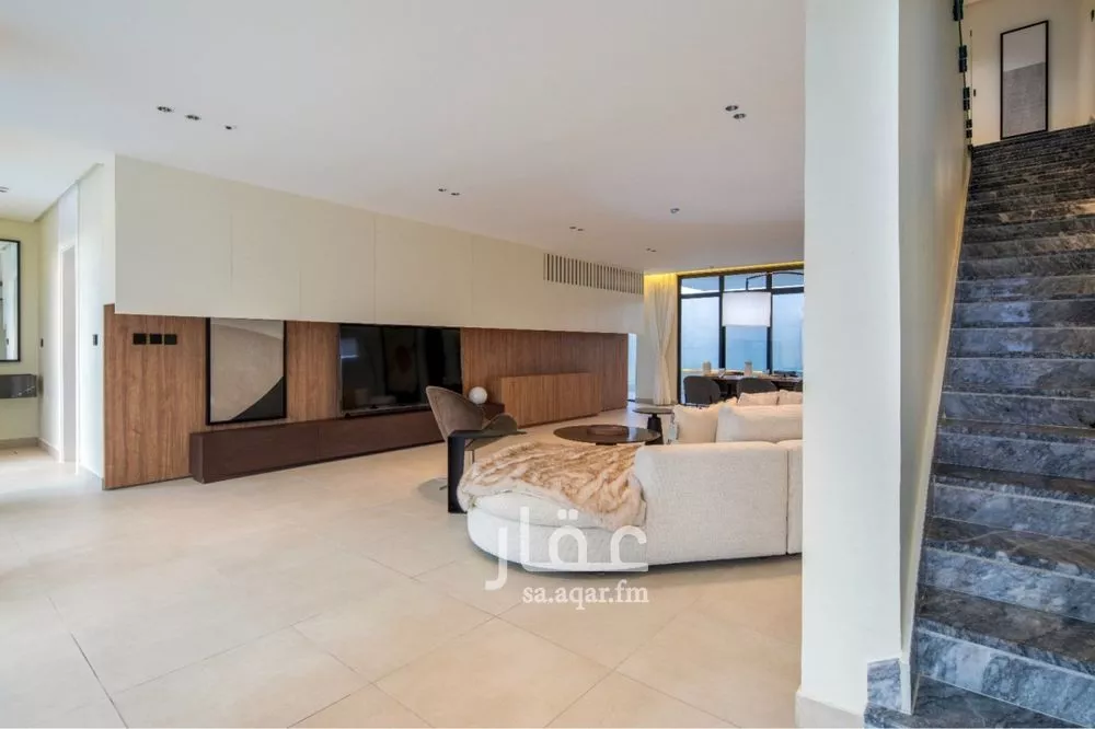 6 bedroom villa in Al Khuzama, Eastern Province 3