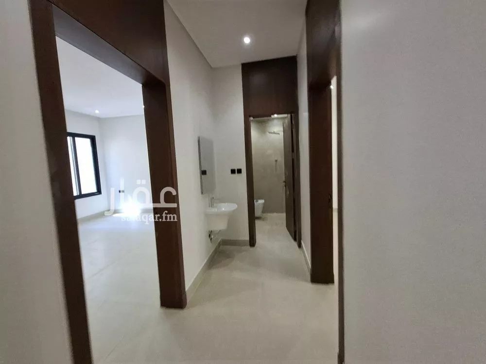 3 bedroom villa in Al Yarmouk, Riyadh 16