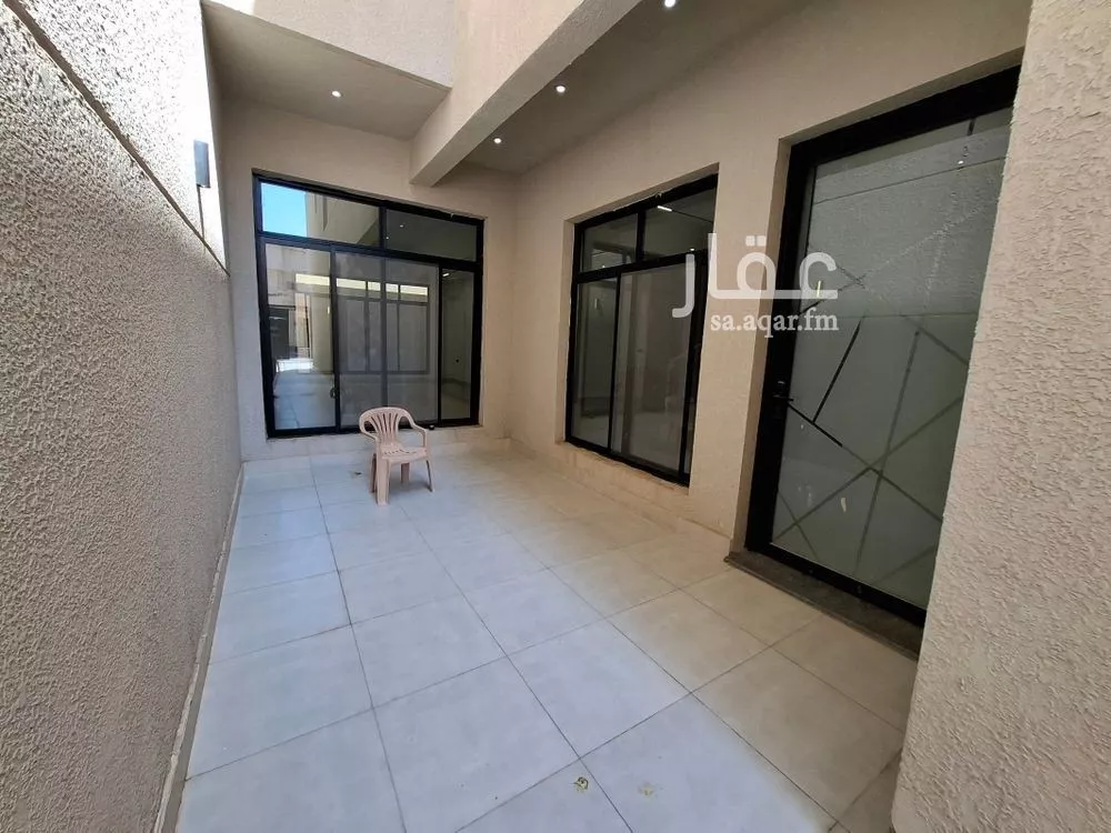 3 bedroom villa in Al Yarmouk, Riyadh 23
