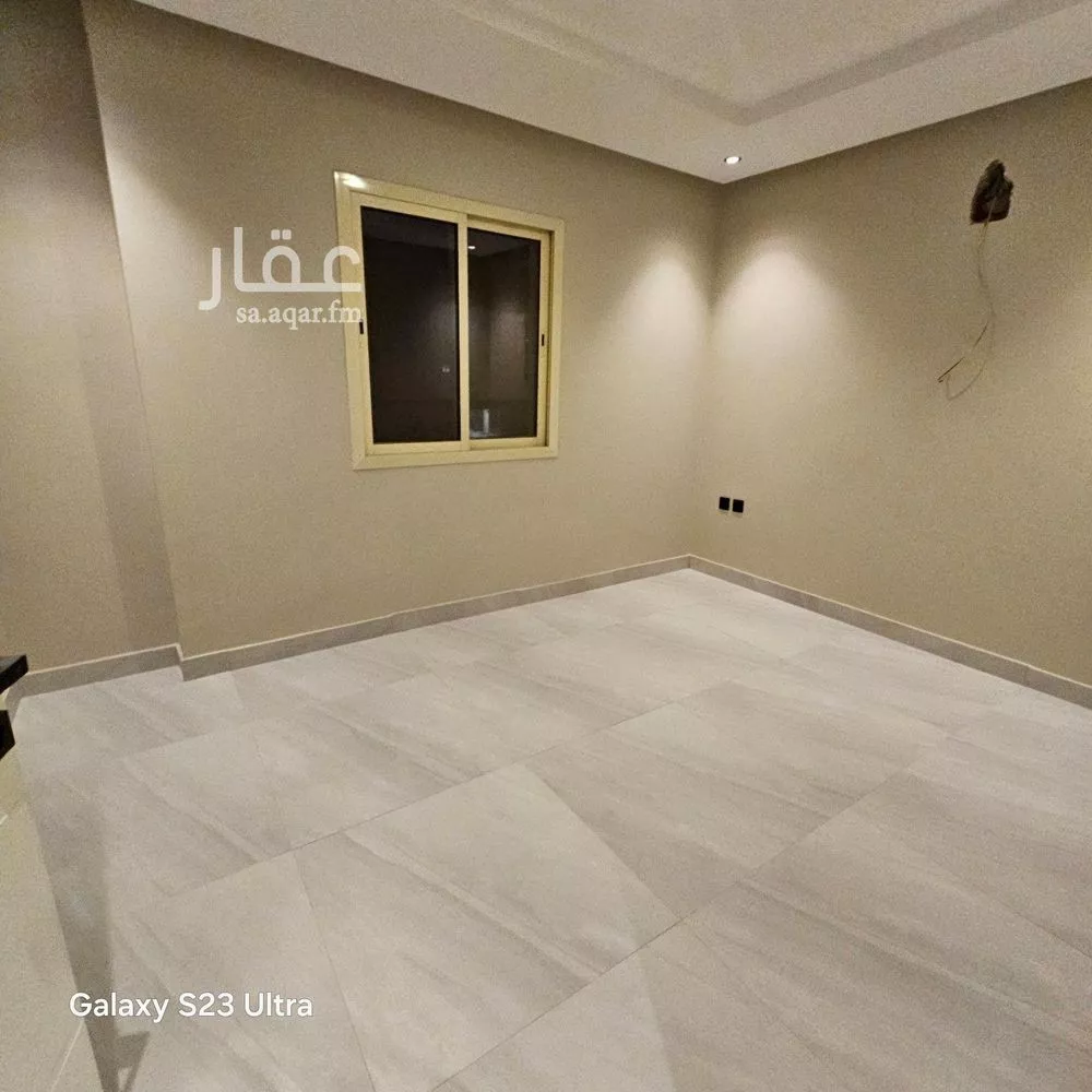 شقة 1 غرف في الملقا 12