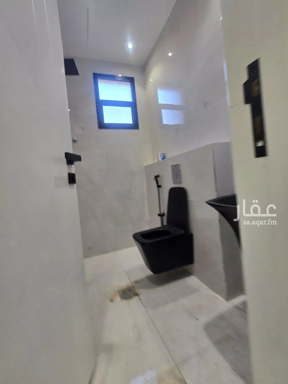 4 bedroom villa in Shubra, Riyadh 3
