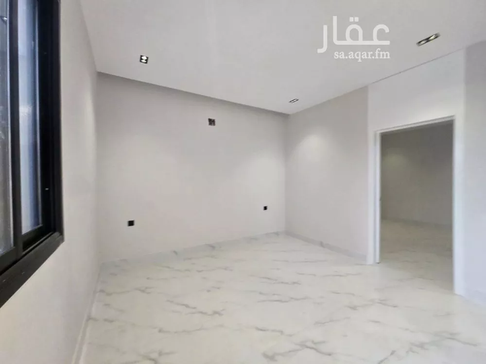 4 bedroom villa in Shubra, Riyadh 7