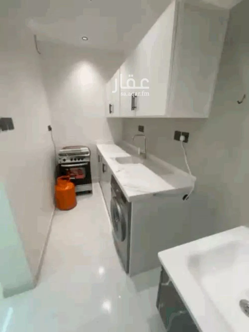 1 bedroom apartment in Dhahrat Laban 5
