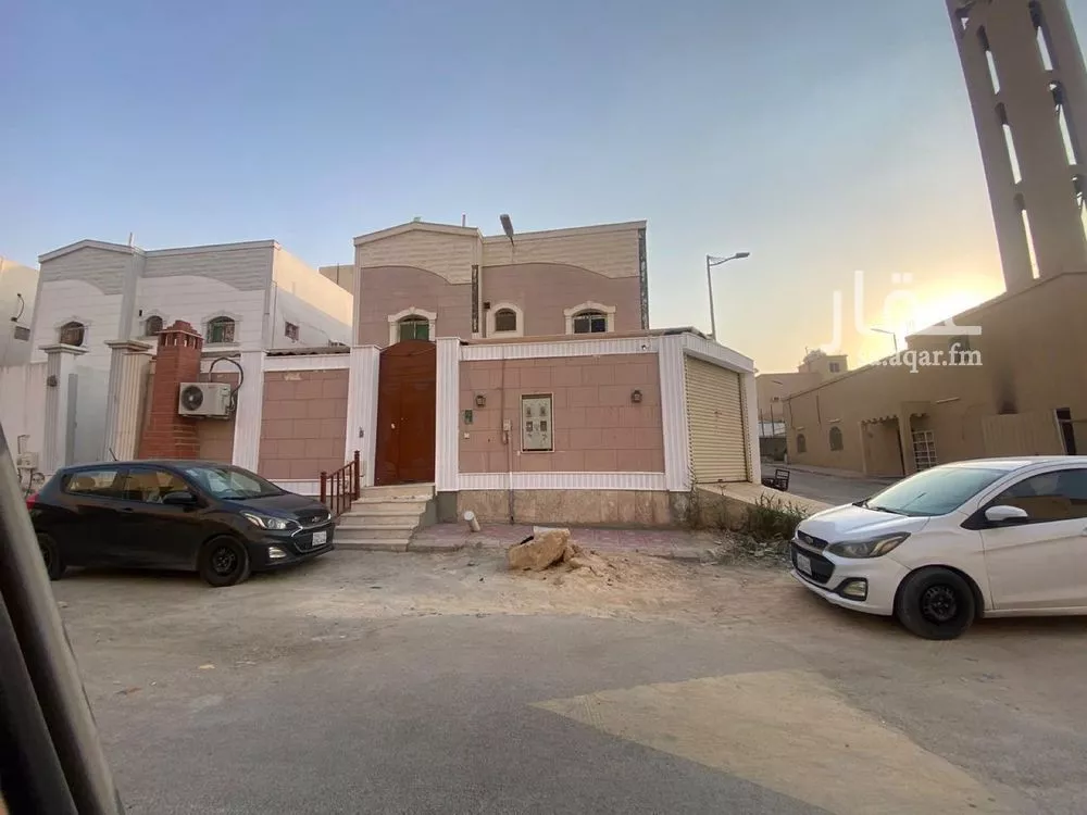3 bedroom villa in Al Aziziyah, Riyadh 2