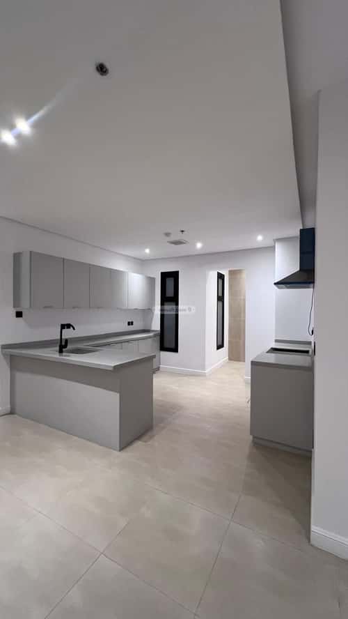 3 bedroom apartment in Al Malqa 11