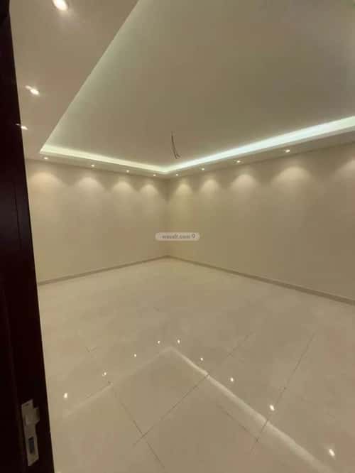 7 bedroom villa in Al Janadriyah 4
