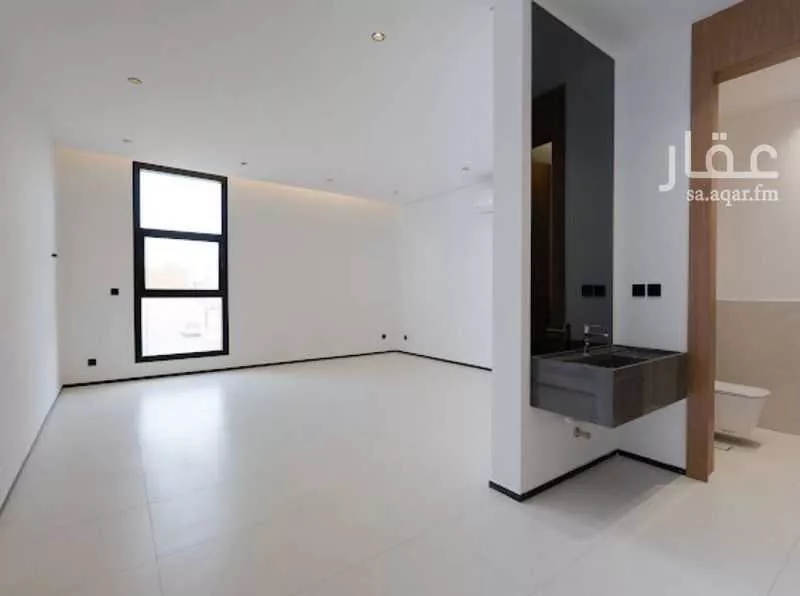 دور 3 غرف في العارض 15
