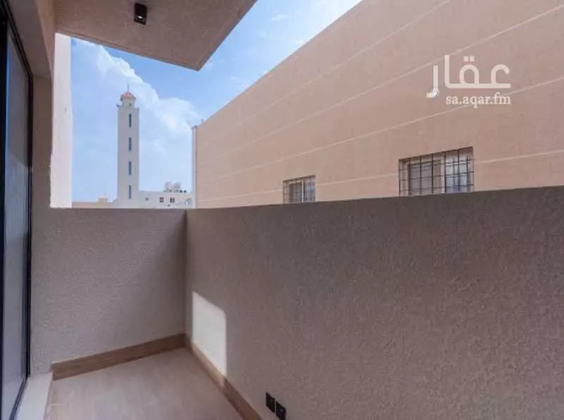 دور 3 غرف في العارض 19