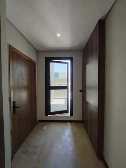 3 bedroom apartment in Hittin 4