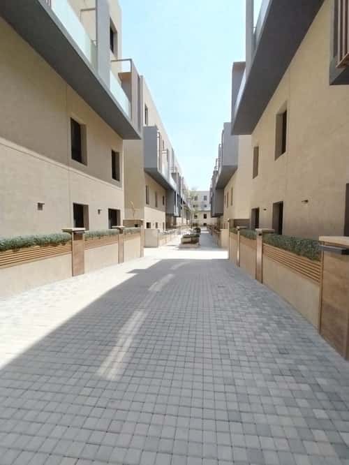 3 bedroom apartment in Hittin 5