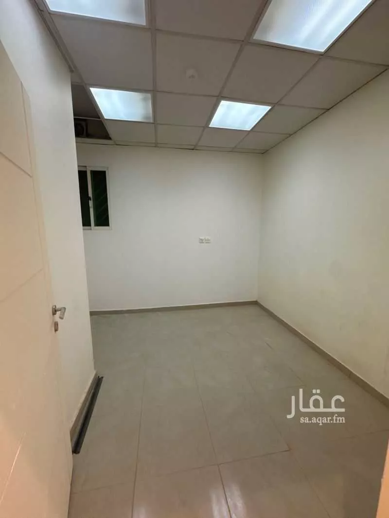4 bedroom office in Al Wadi, Riyadh 9