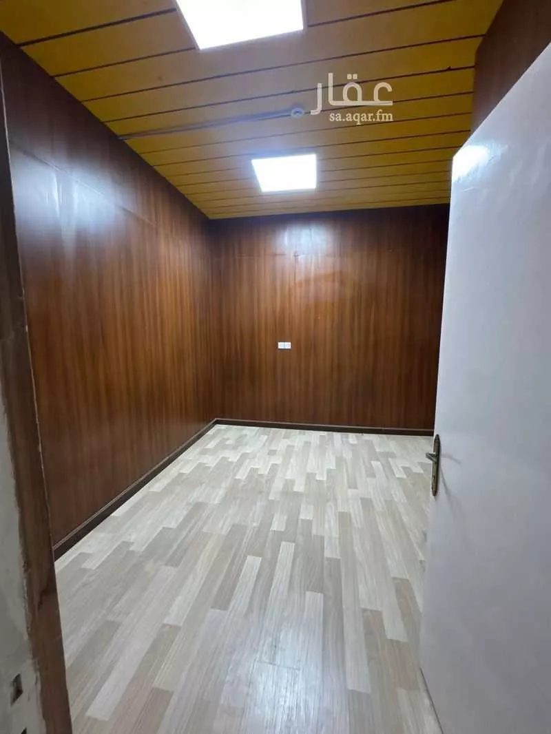 5 bedroom office in Al Wadi, Riyadh 9