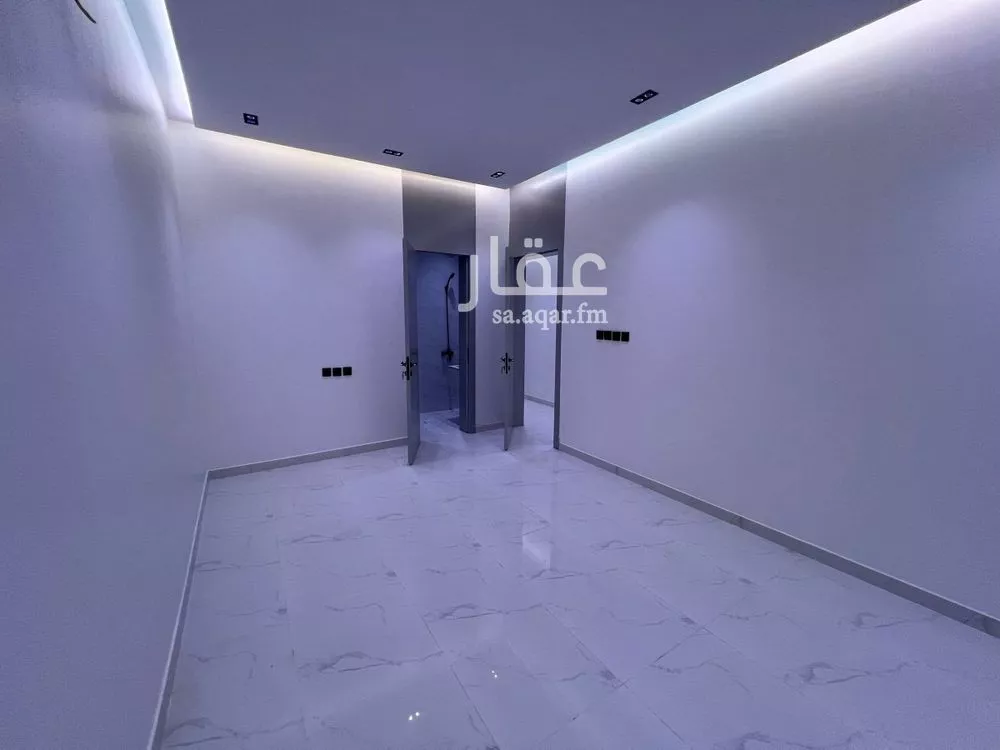 4 bedroom floor in Al Janadriyah 16