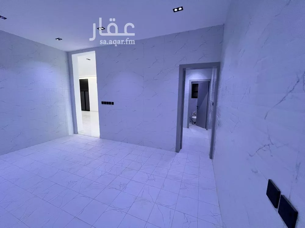 4 bedroom floor in Al Janadriyah 18