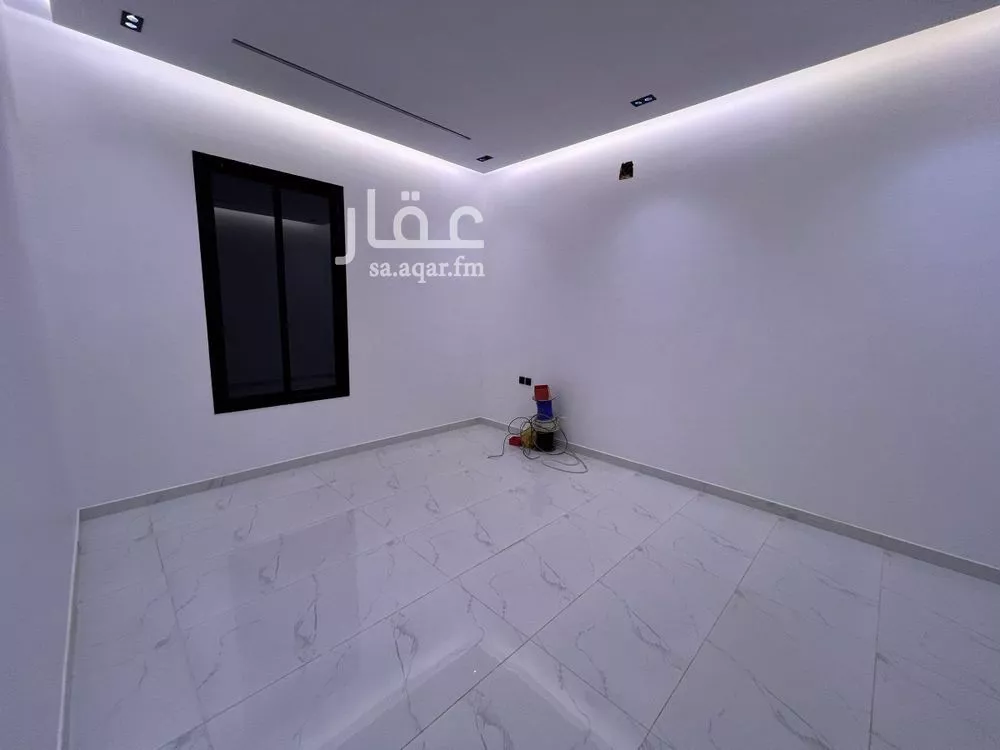 4 bedroom floor in Al Janadriyah 19