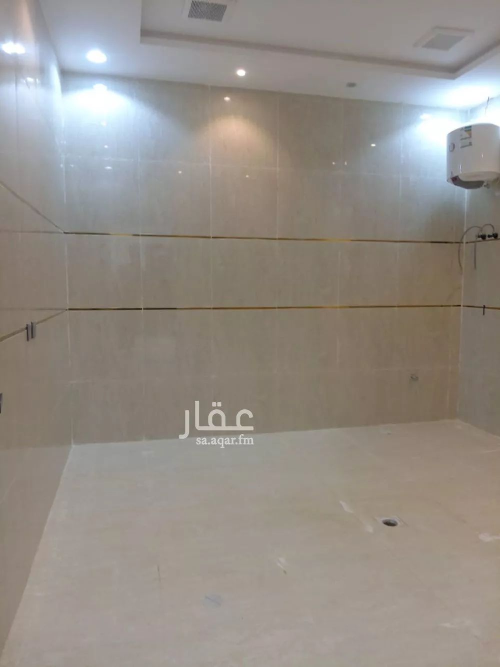 3 bedroom floor in Badr 8
