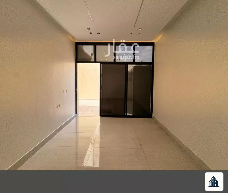 4 bedroom floor in Al Janadriyah 4