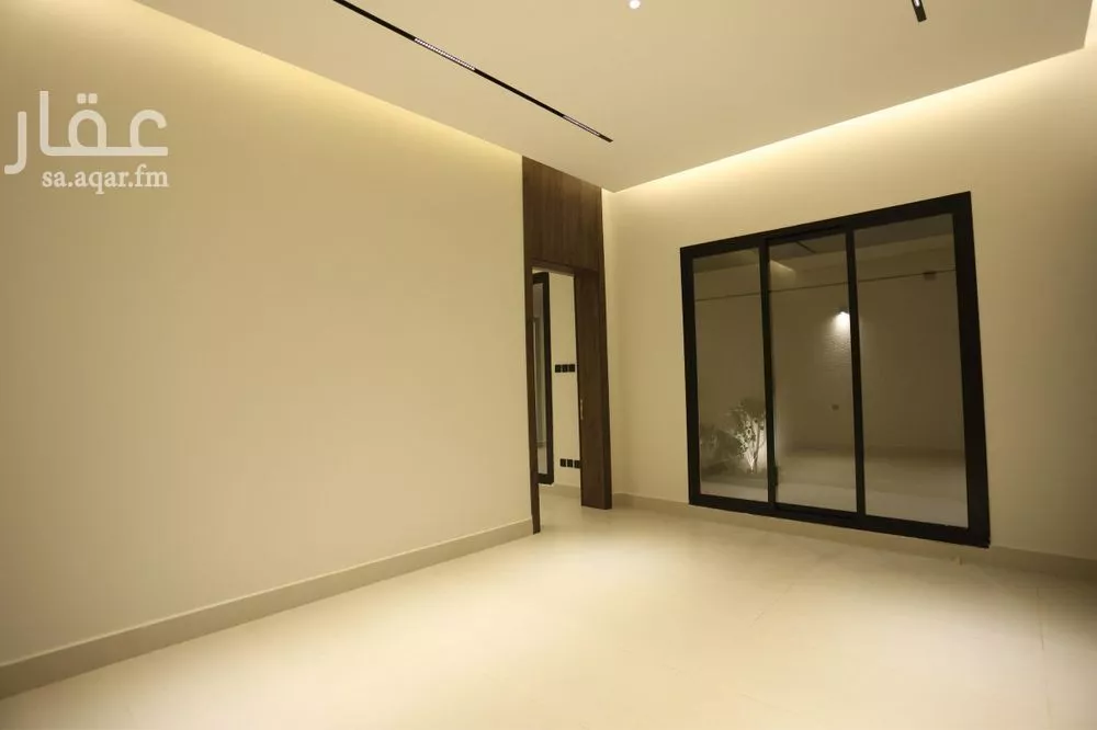 6 bedroom floor in Al Maizilah 2