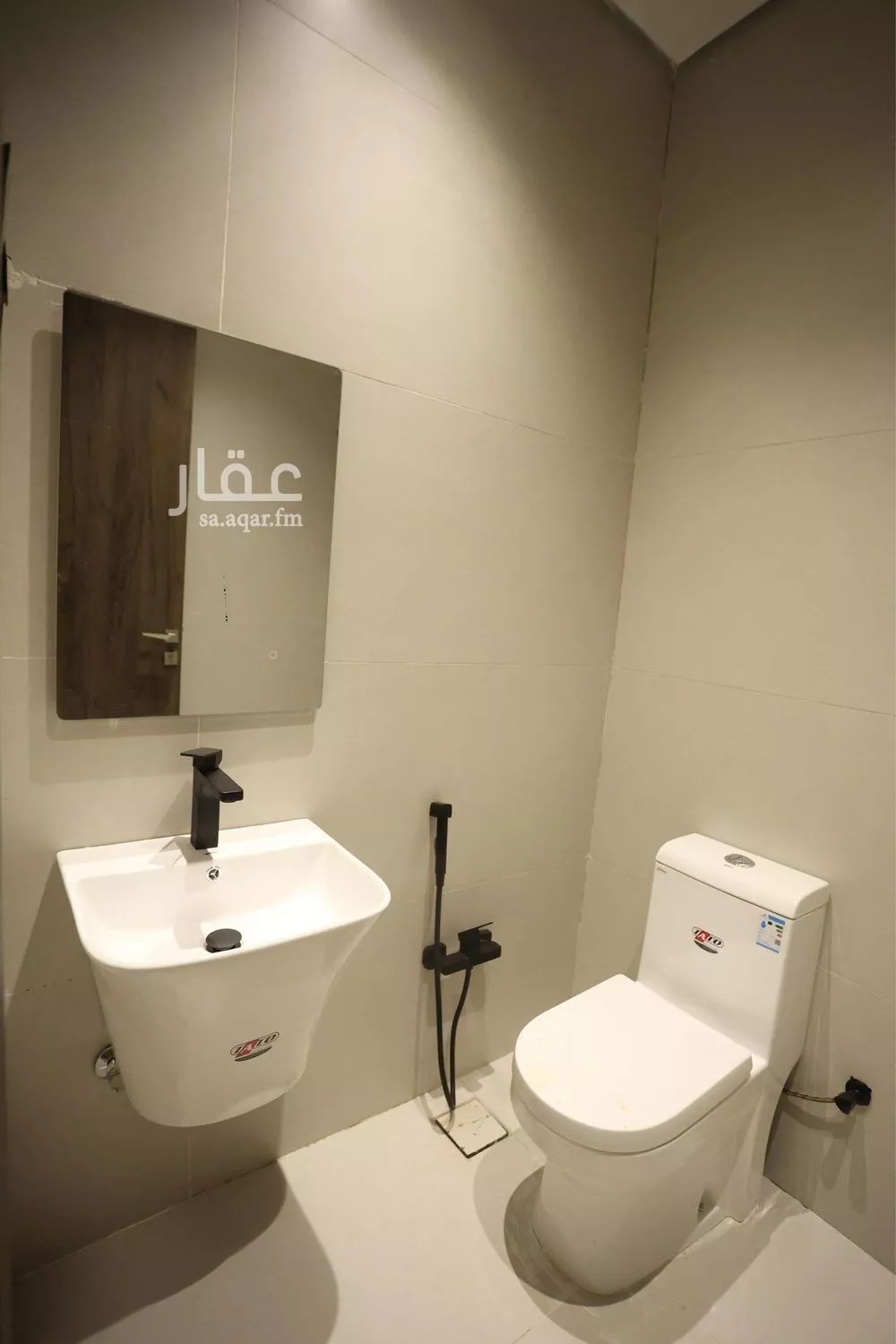 6 bedroom floor in Al Maizilah 13