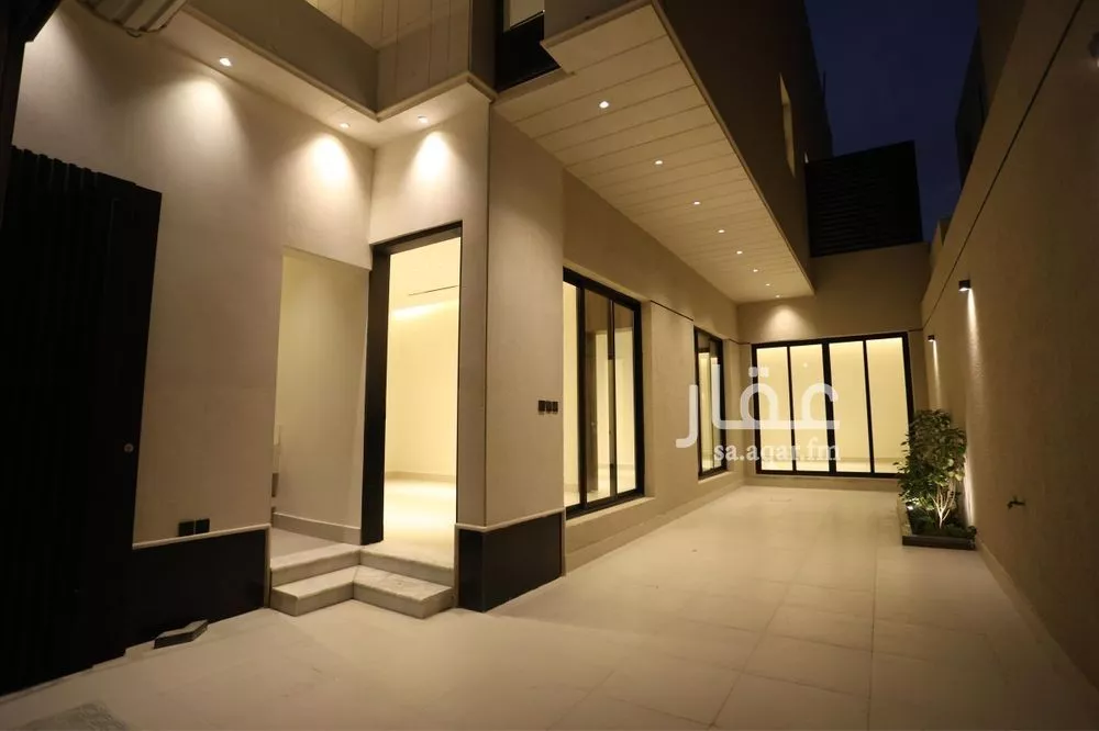6 bedroom floor in Al Maizilah 4