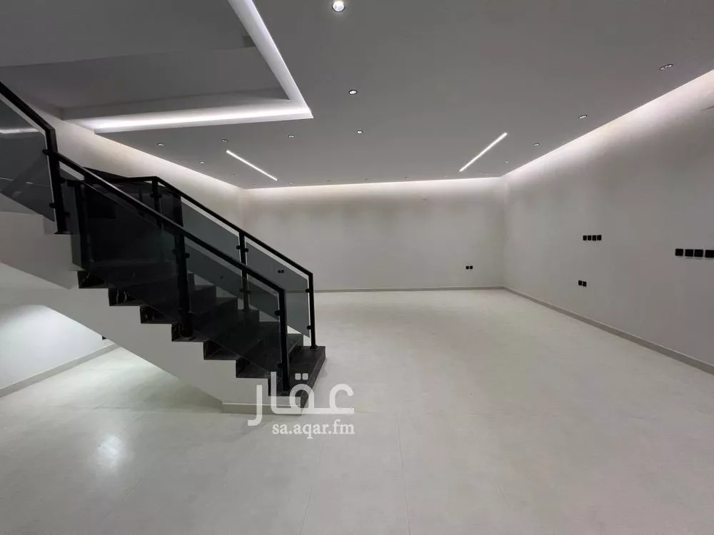 6 bedroom floor in Al Janadriyah 8