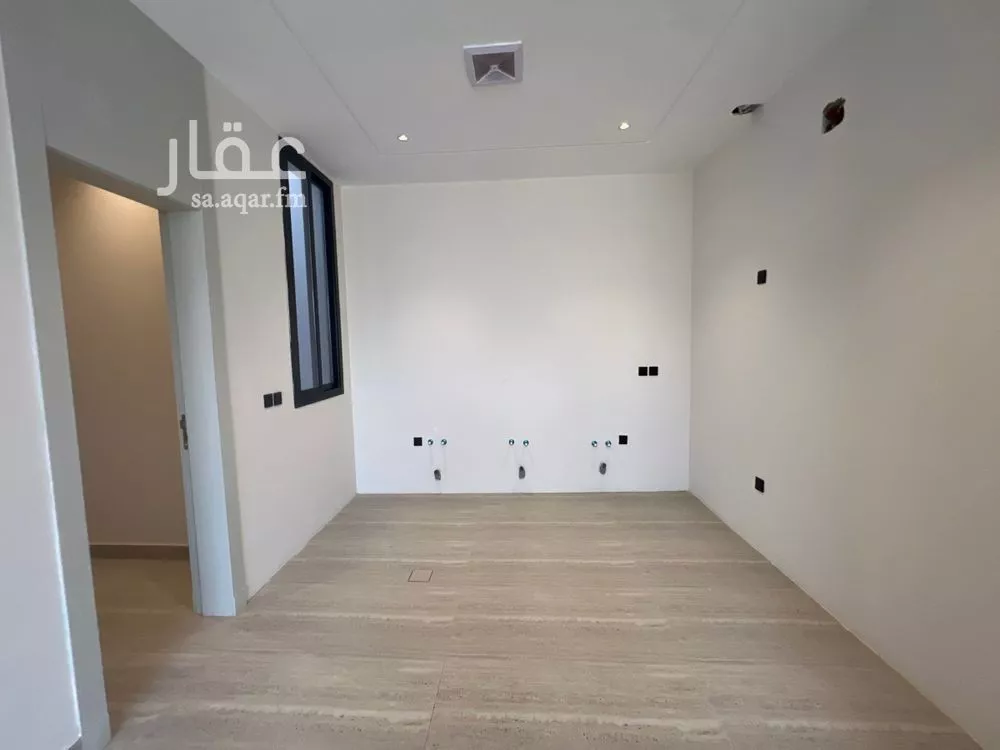 5 bedroom floor in Al Munsiyah 3
