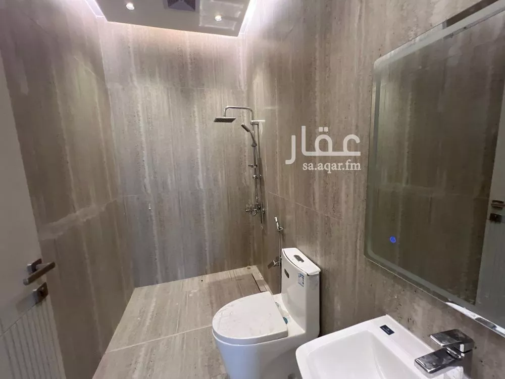 5 bedroom floor in Al Munsiyah 4