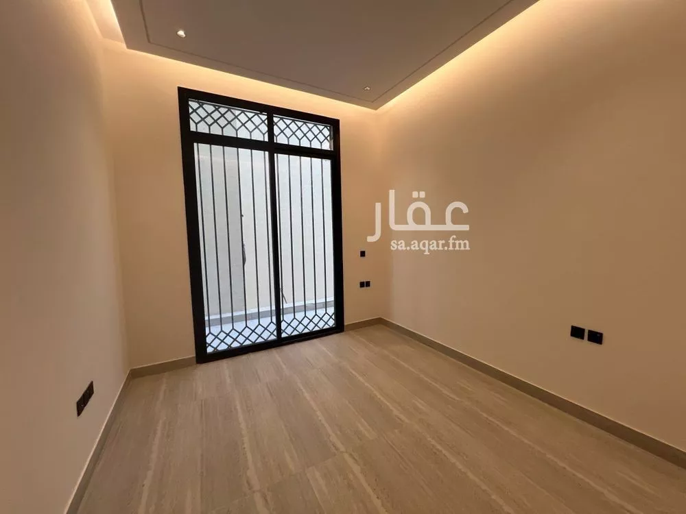 5 bedroom floor in Al Munsiyah 9