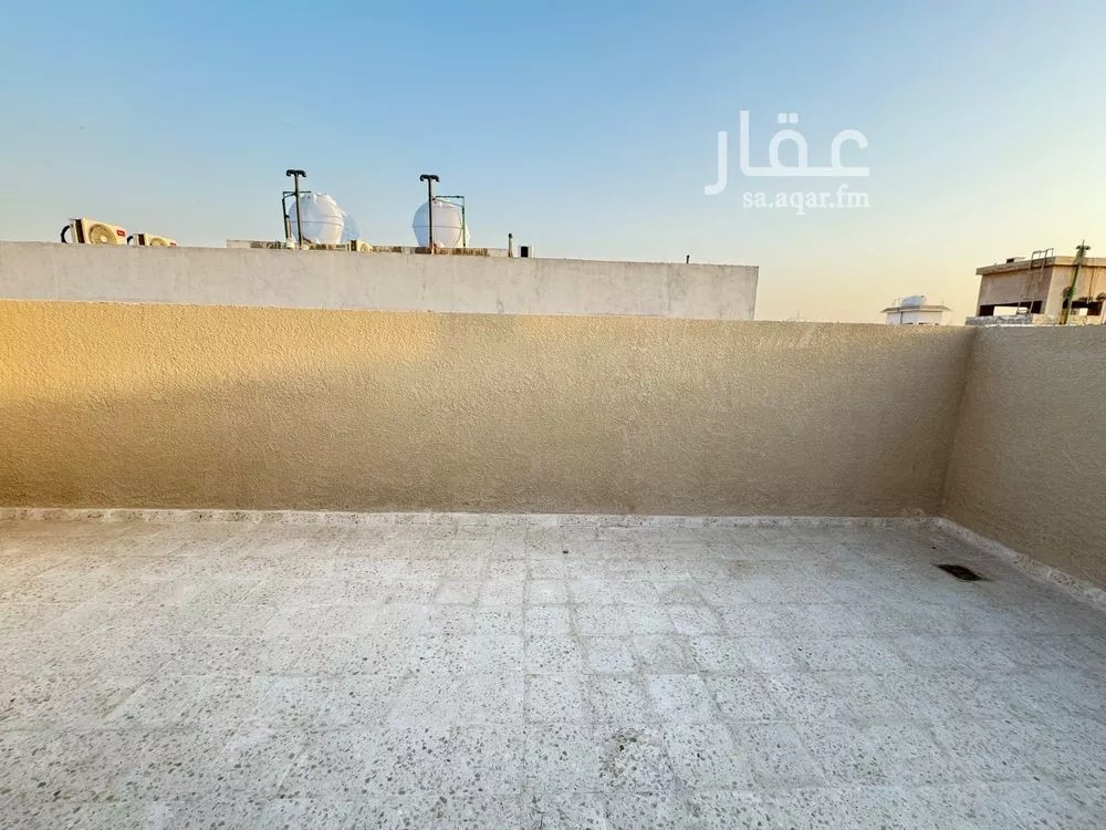 5 bedroom floor in Al Zahrah 17