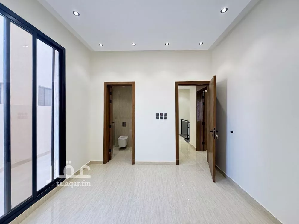 5 bedroom floor in Al Zahrah 6