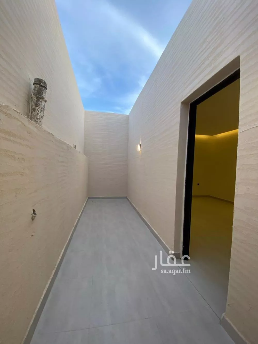 5 bedroom floor in Al Janadriyah 8