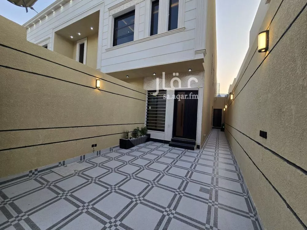 6 bedroom floor in Okaz 2