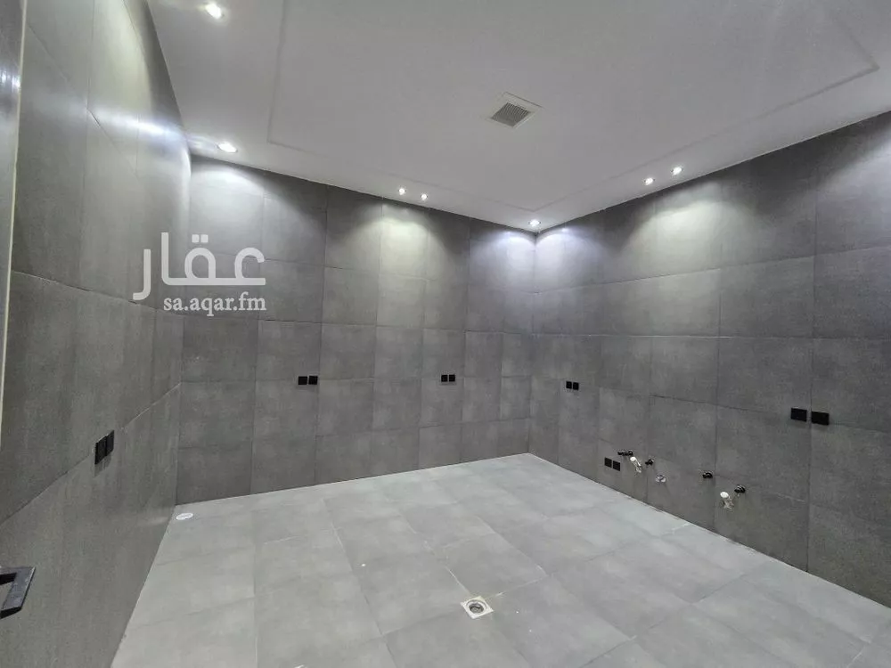6 bedroom floor in Okaz 13
