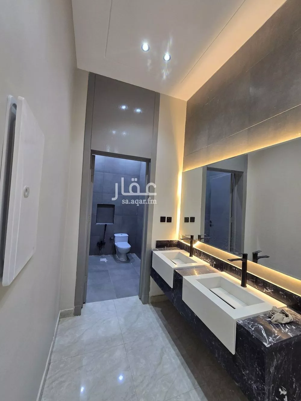 6 bedroom floor in Okaz 3