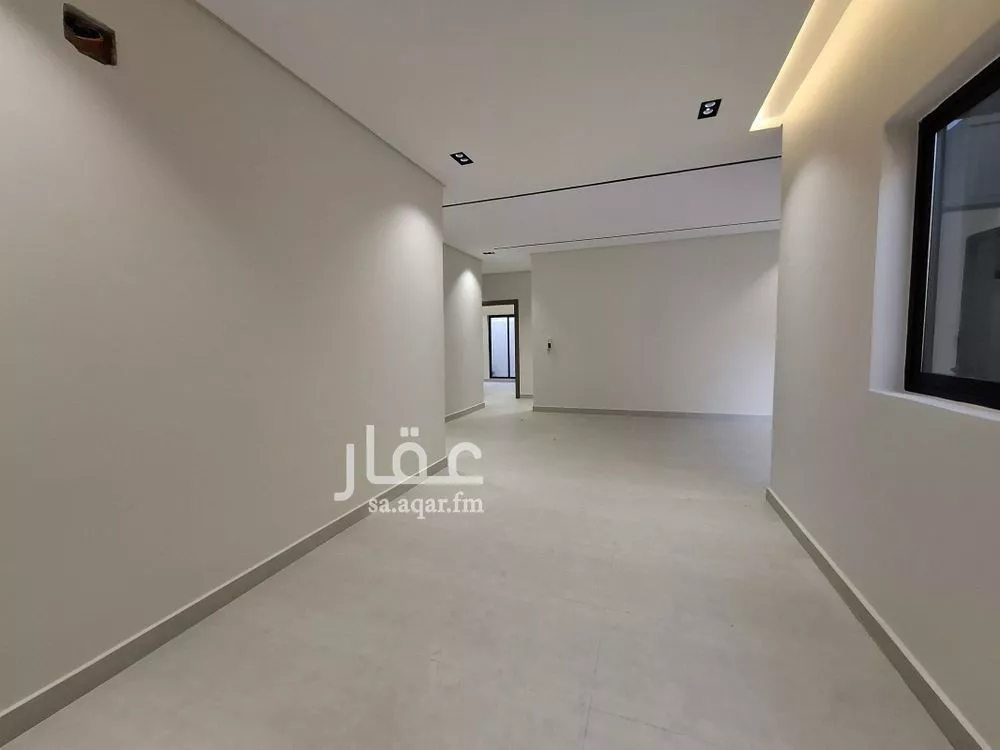 دور 4 غرف في السويدي 15