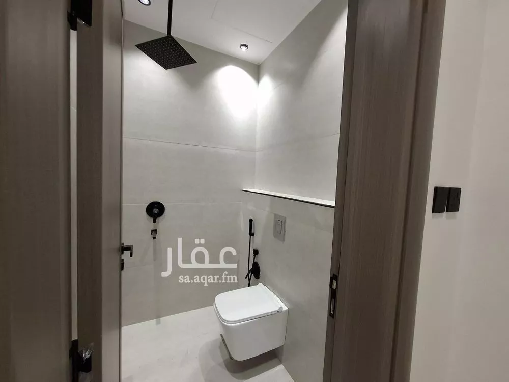 دور 4 غرف في السويدي 7