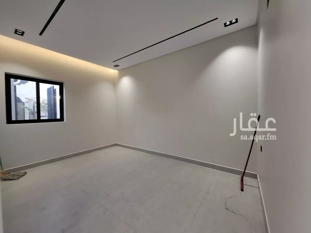 دور 4 غرف في السويدي 9