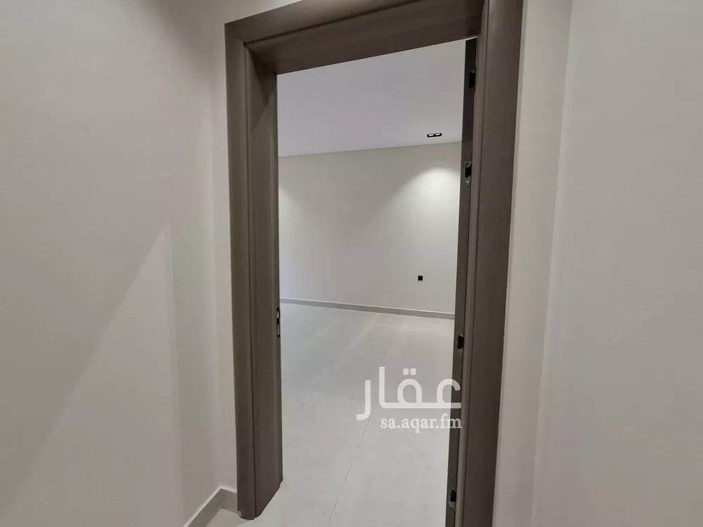 دور 4 غرف في السويدي 10