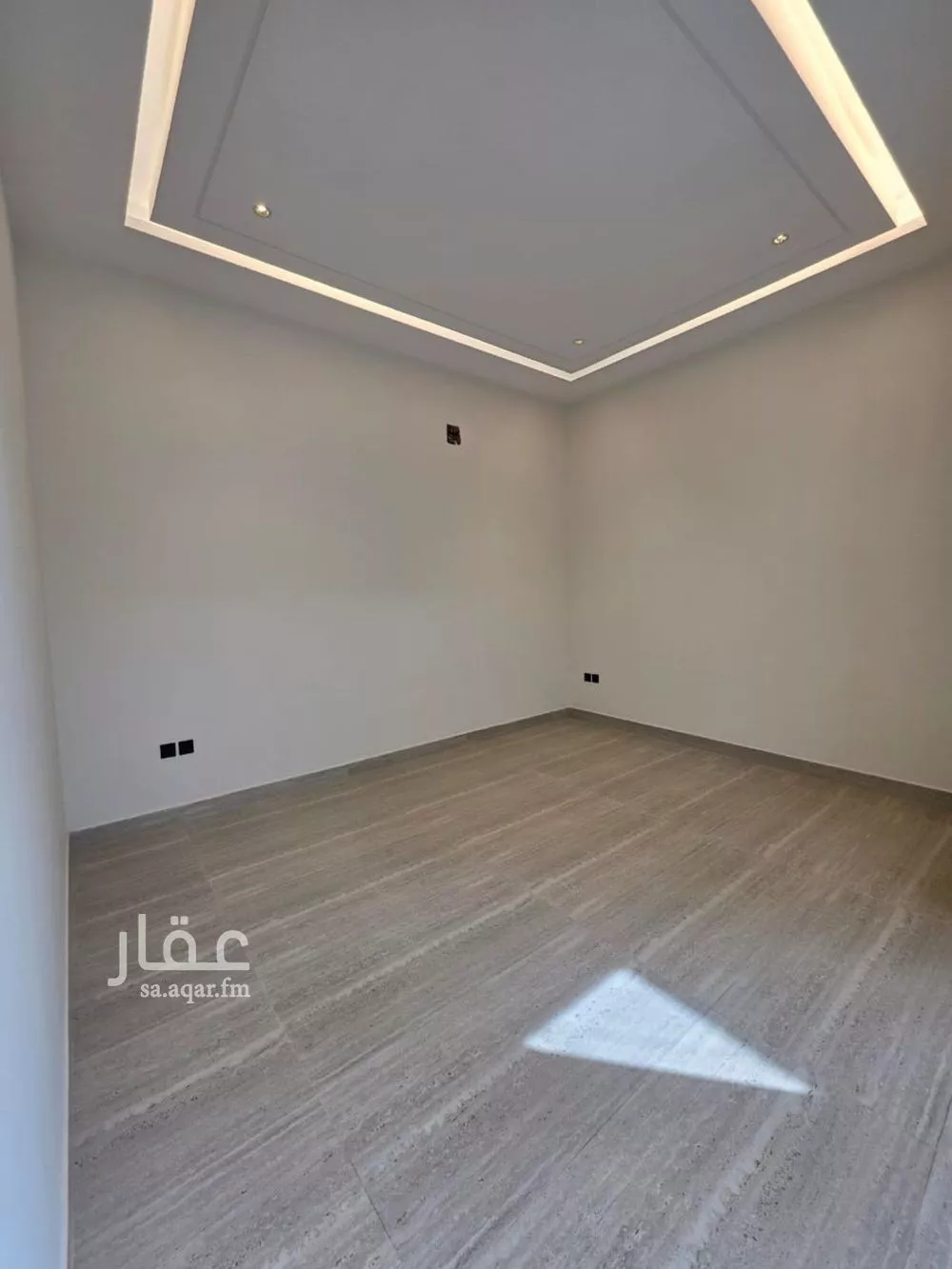 6 bedroom floor in Al Munsiyah 7