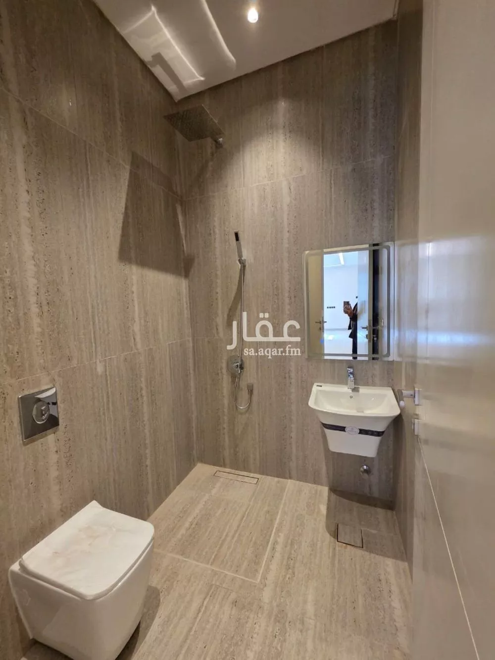 6 bedroom floor in Al Munsiyah 8