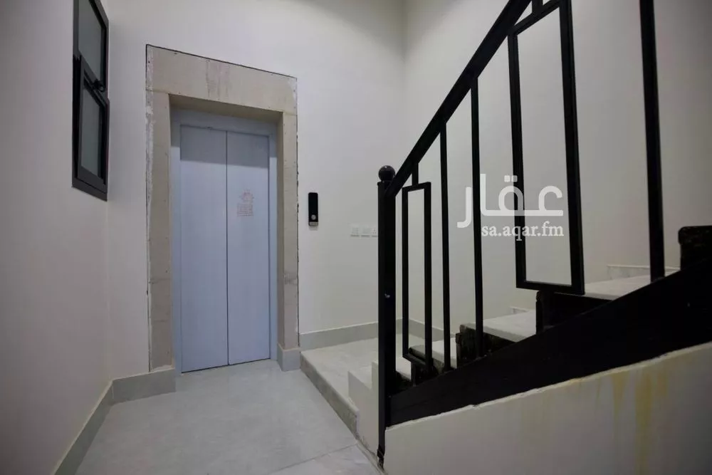 4 bedroom floor in Dahiat Namar 10