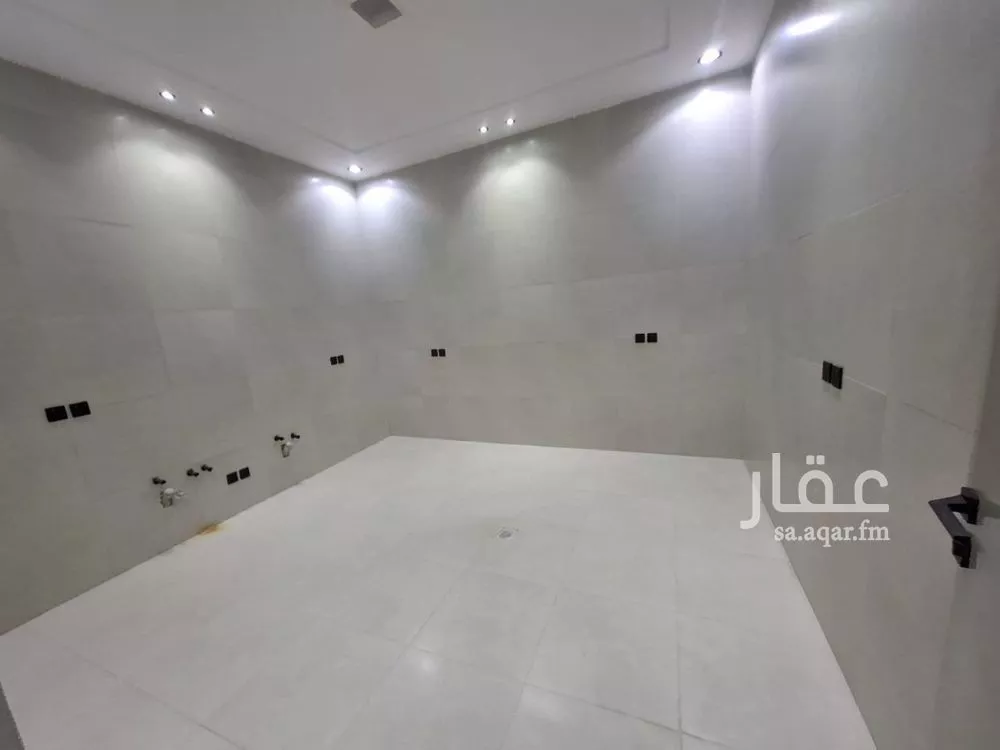 5 bedroom floor in Okaz 2