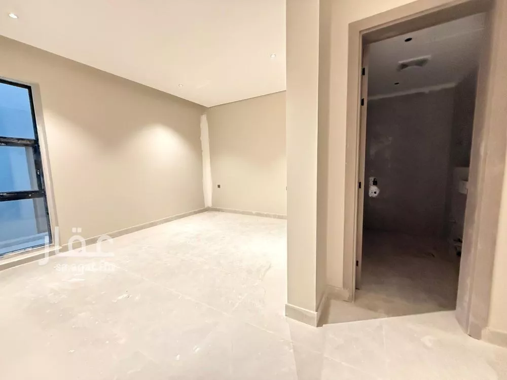 3 bedroom floor in Al Maizilah 14