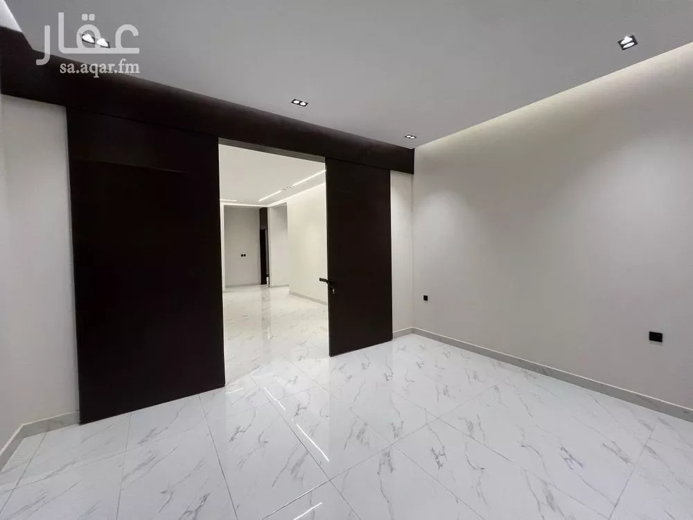 6 bedroom floor in Al Munsiyah 11
