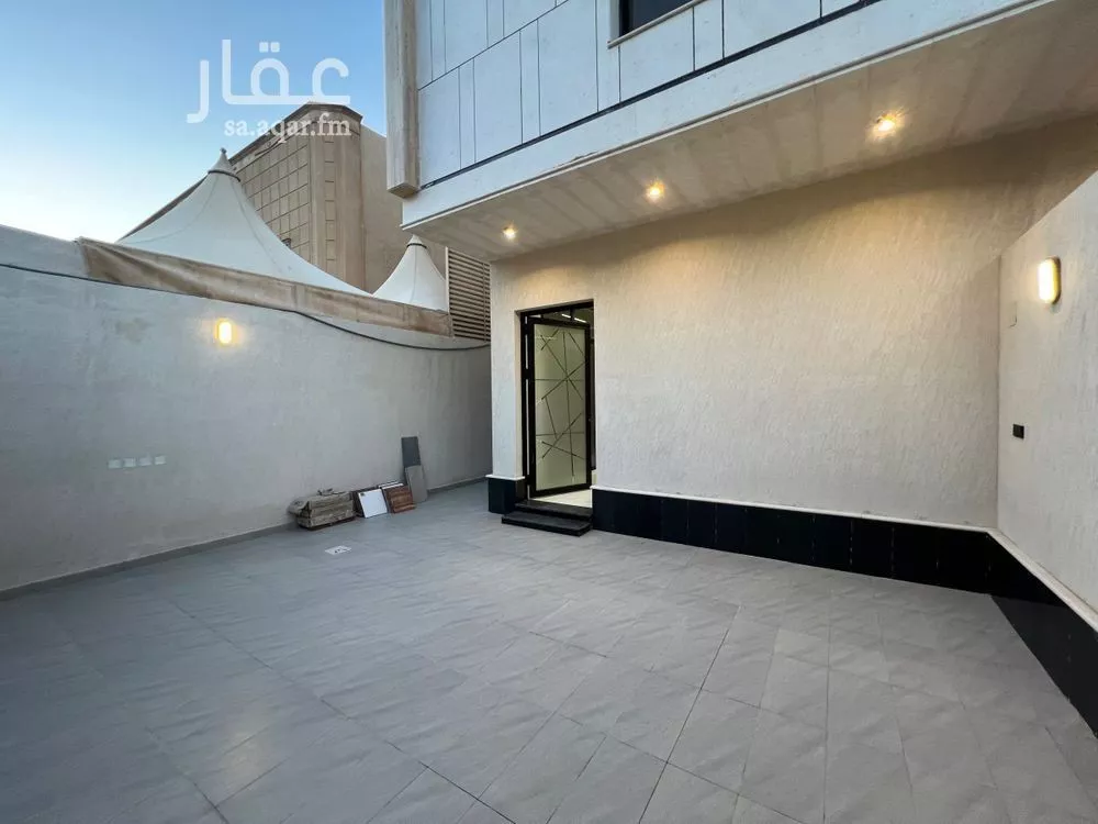 6 bedroom floor in Al Munsiyah 12